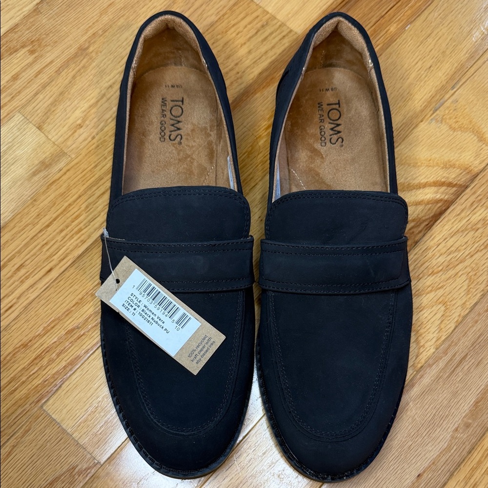 TOMS Women’s Vera Black Loafers *New with Tags!